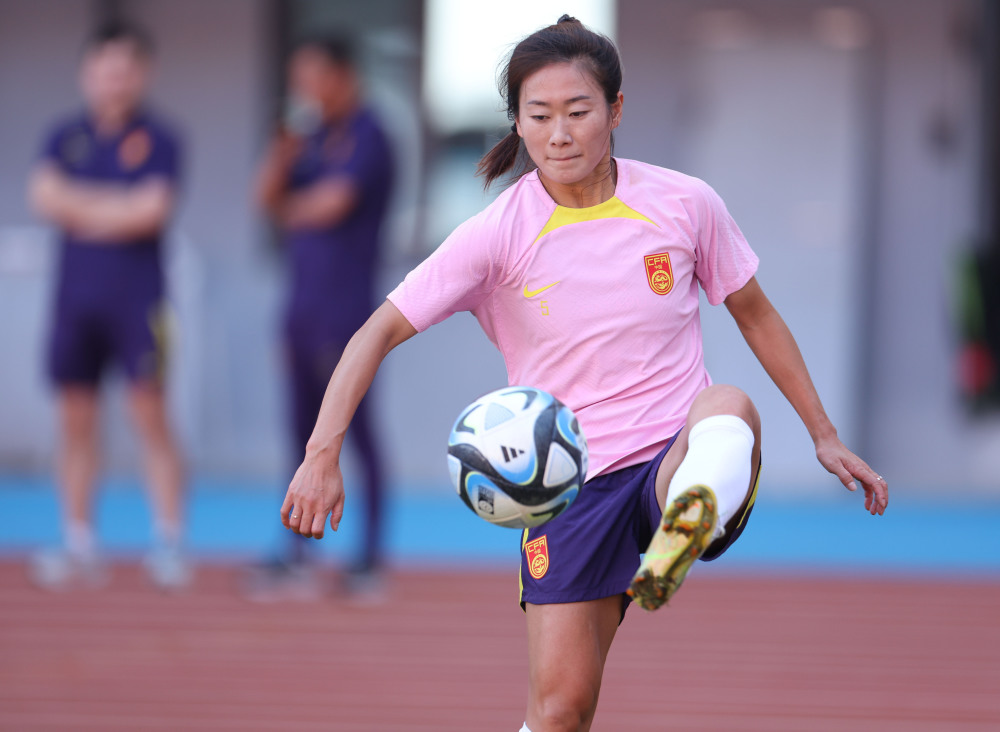 国际女足备战有惊无险，再冲金牌！
